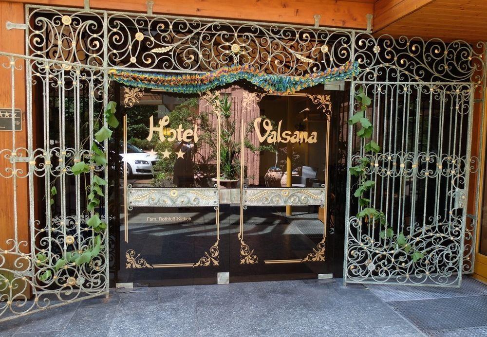 Hotel Valsana Am Kurpark Bad Wildbad Exterior foto