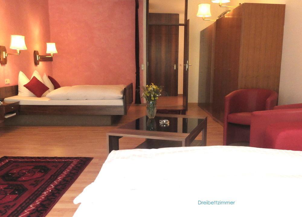 Hotel Valsana Am Kurpark Bad Wildbad Exterior foto
