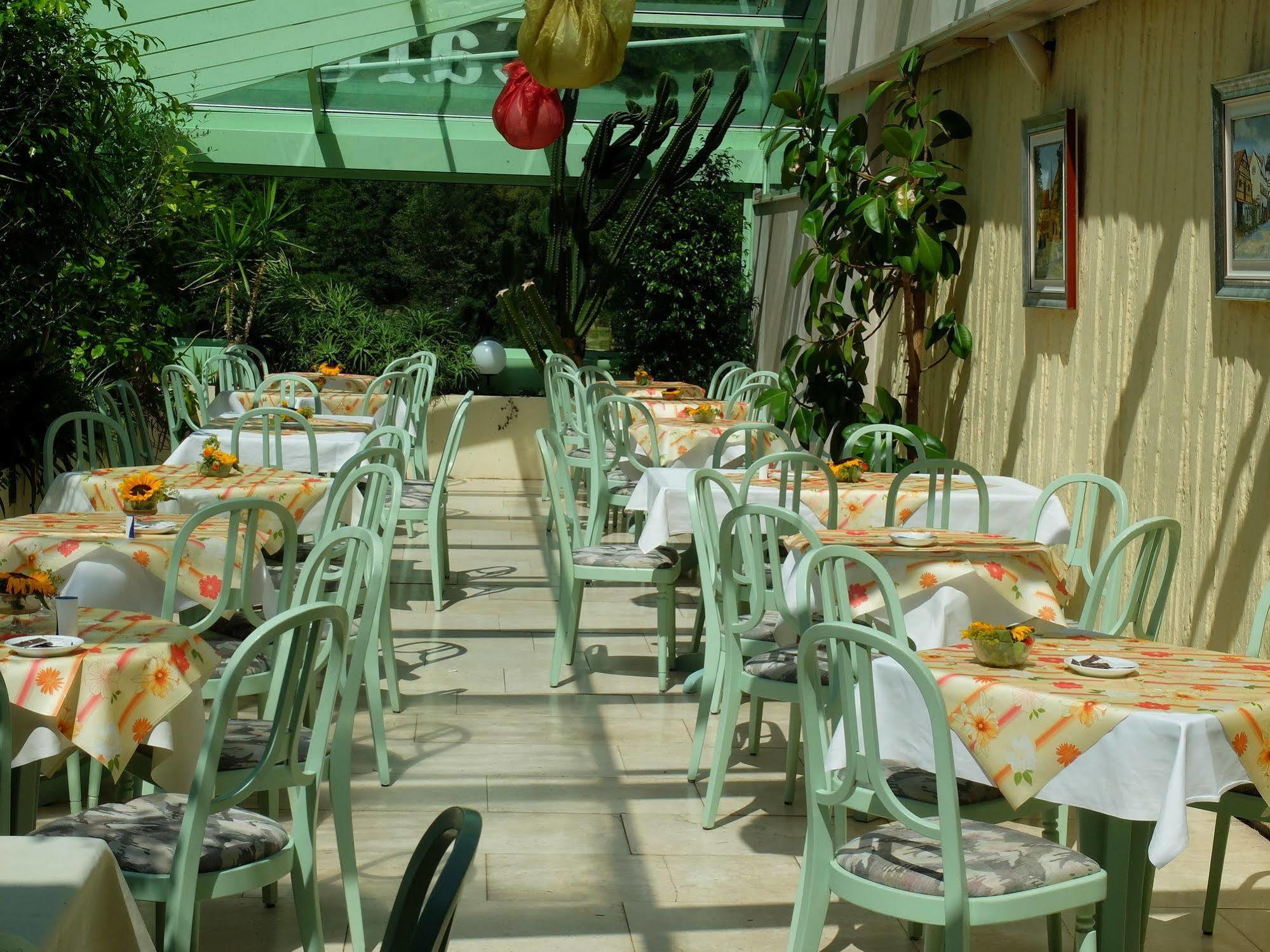 Hotel Valsana Am Kurpark Bad Wildbad Exterior foto